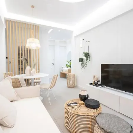 Apartment Cozy For 4 Persons