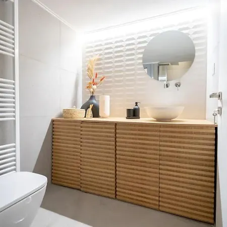 Apartment Cozy For 4 Persons