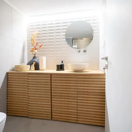 Cozy For 4 Persons Apartment Piraeus